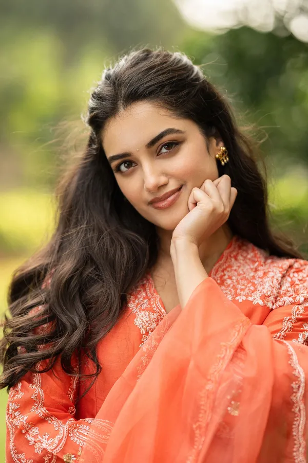 Bhagyashri Borse Stuns in Orange Chikankari Kurta | Photoshoot