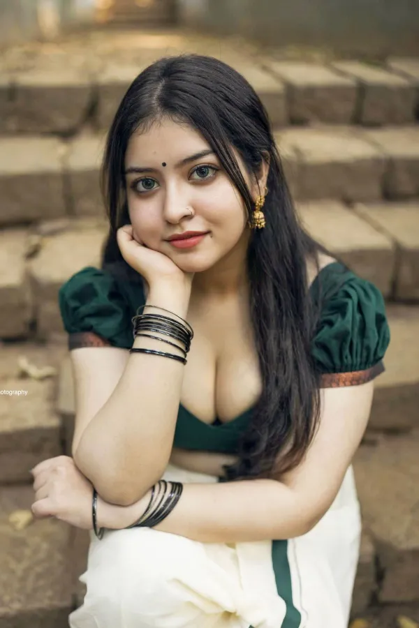 Kerala Saree Inspiration: Gopika Keerthy in Puff-Sleeve Blouse Design