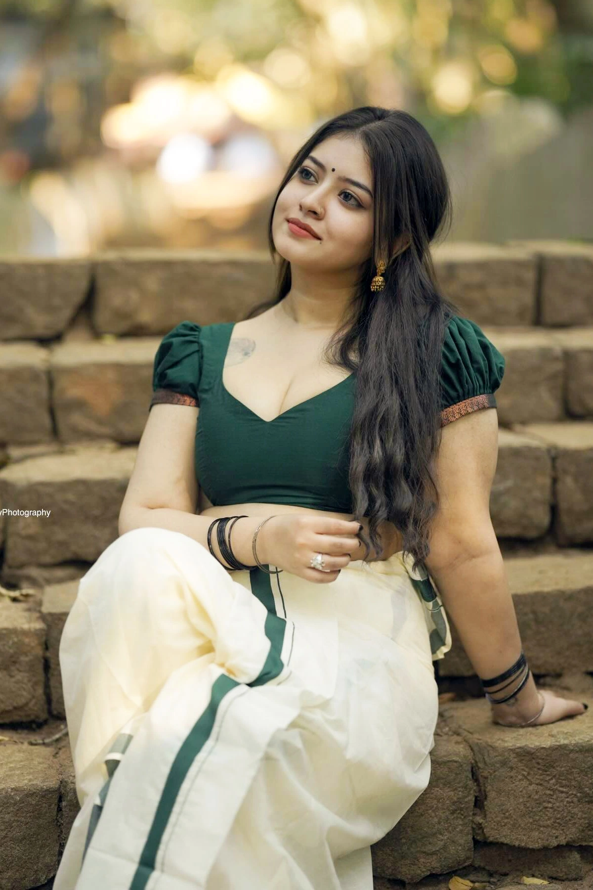 SM Influencer Gopika Keerthy Viral Saree Photoshoot Takes Over