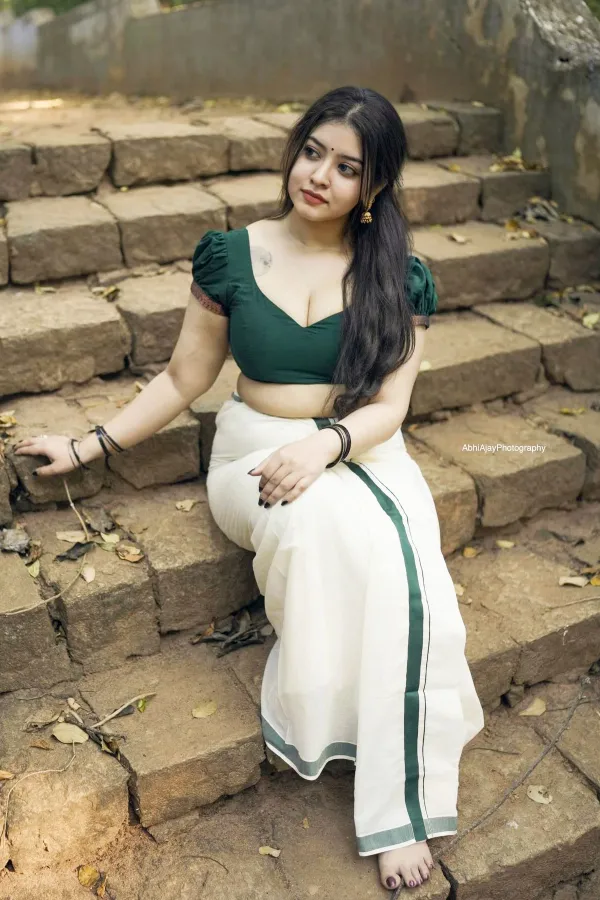 Why Everyone is Talking About Gopika Keerthy in Saree Photoshoot