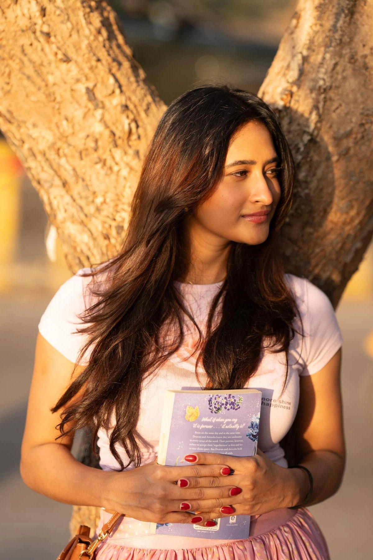 Manika Chikkala Sets Boho Fashion Goals in Crop Tee & Skirt