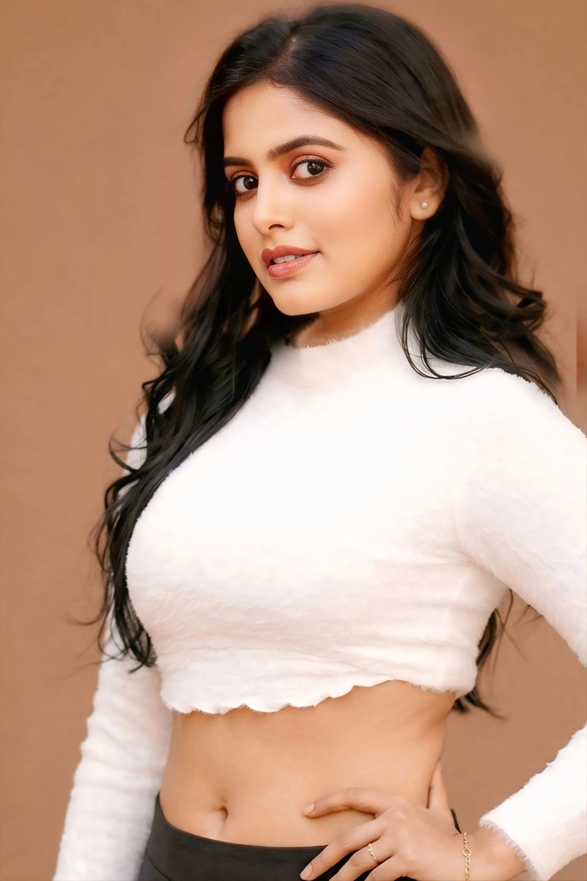 Gorgeous Pragya Nayan Sizzles in Black Mini Skirt Photoshoot