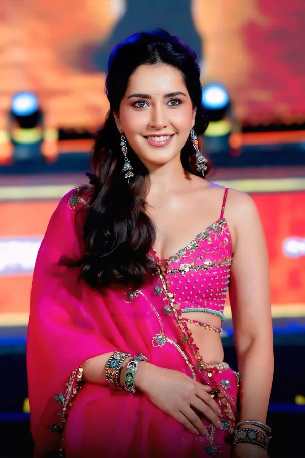 Breathtaking Raashii Khanna Photos at Ustaad Bhagat Singh Event