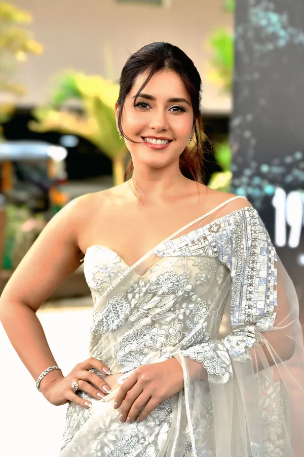 Raashi Khanna in strapless blouse at Ustaad Bhagat Singh Event