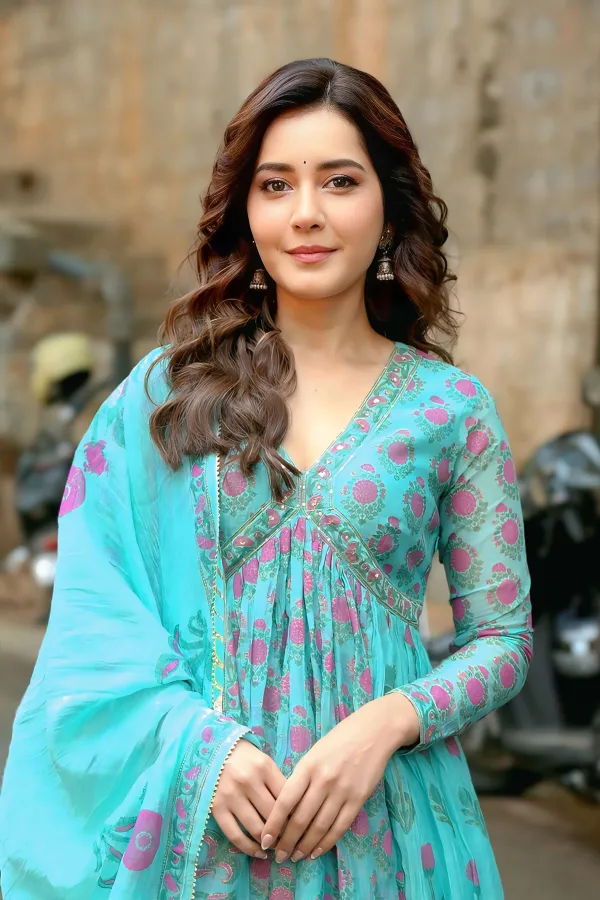 Get the Look: Raashi Khanna in Turquoise Block-Printed Ethnic Wear