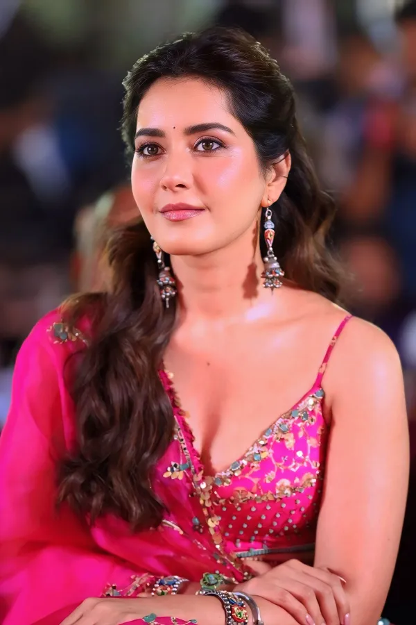 Raashii Khanna Sets Ethnic Goals in Rani Pink Bralette Blouse
