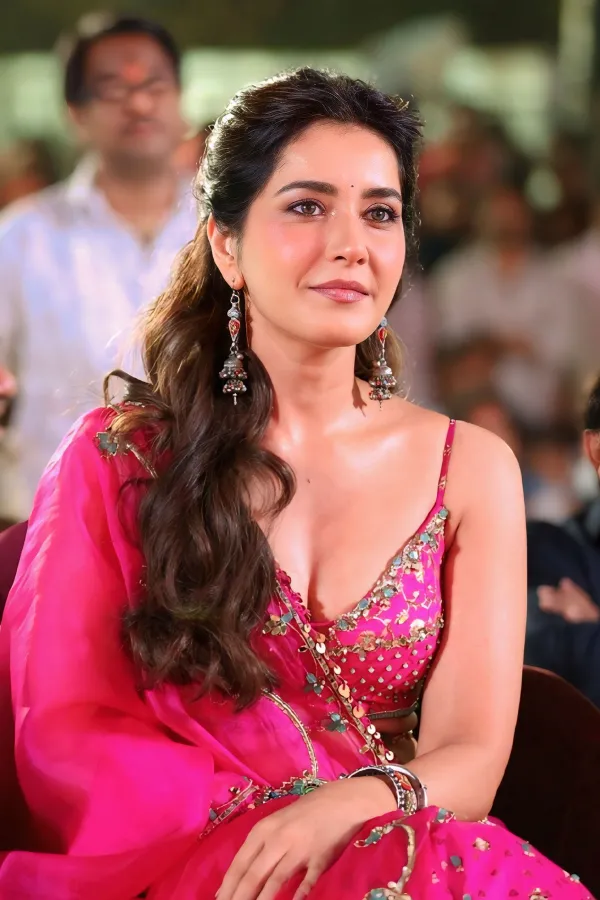 Get the Look: Raashii Khanna in Mahima Mahajan Lehenga