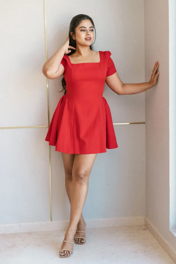 Beautiful Siddhi Idnani Images in Red A-Line Skater mini Dress