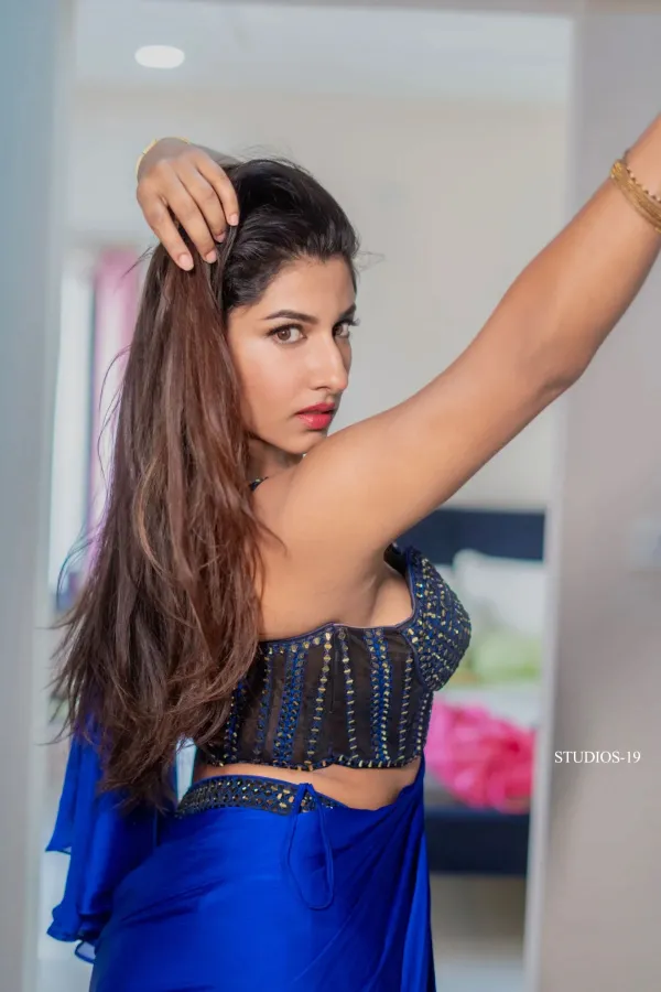 Vishnu Priya Bhimeneni Sets Internet Ablaze in Royal Blue Saree