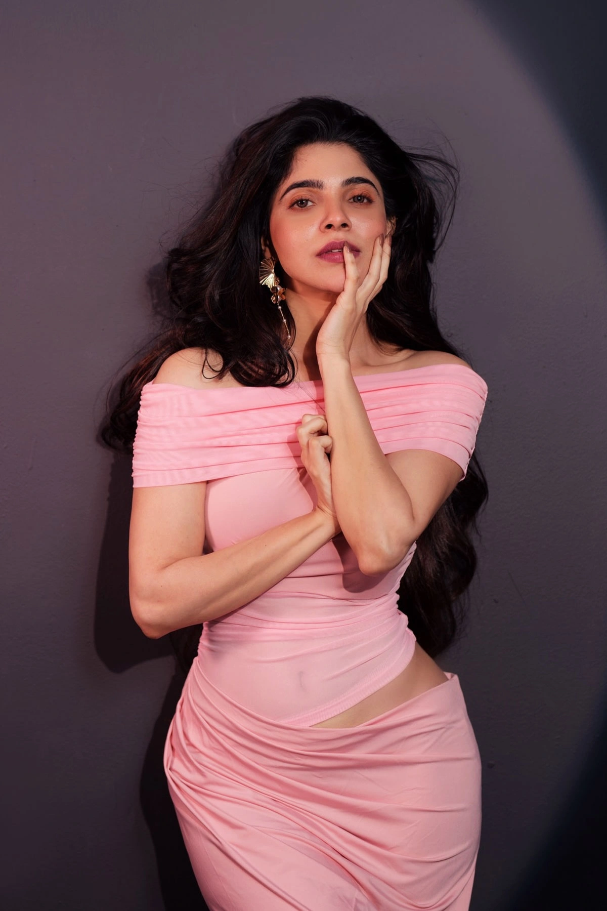 Viral Photos: Divyabharathi in Glamorous Pink Co-ord Photoshoot