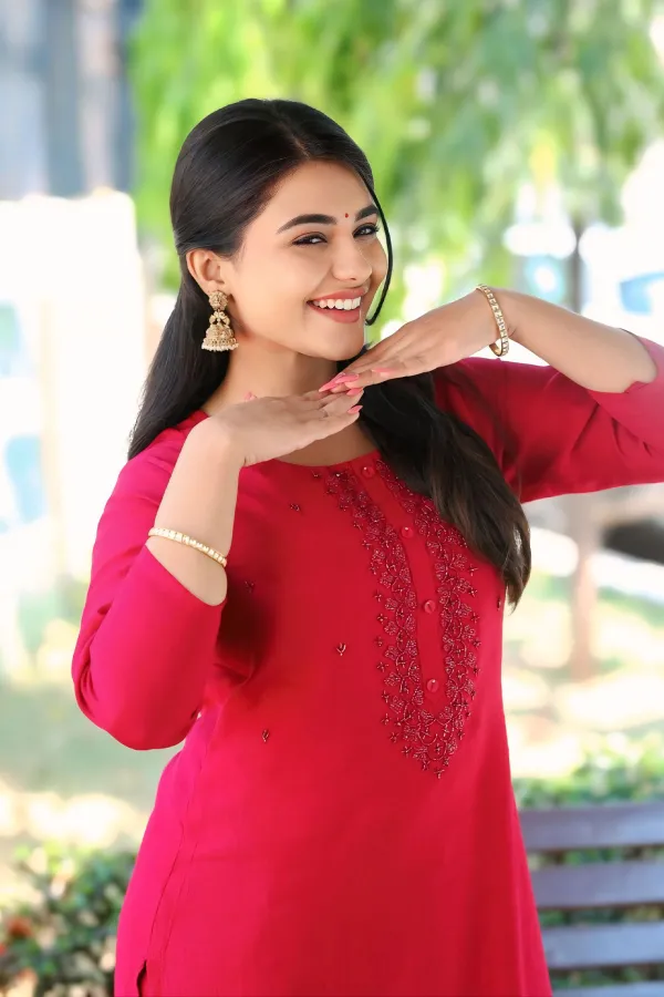 Beautiful Nayan Sarika Images in Rani Pink Kurta Set