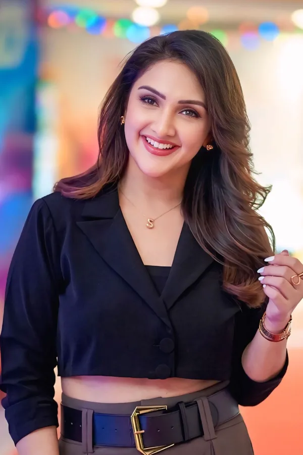 Sridevi Vijayakumar in Chic Wide-Leg Pants Look | Bad Boy Karthik