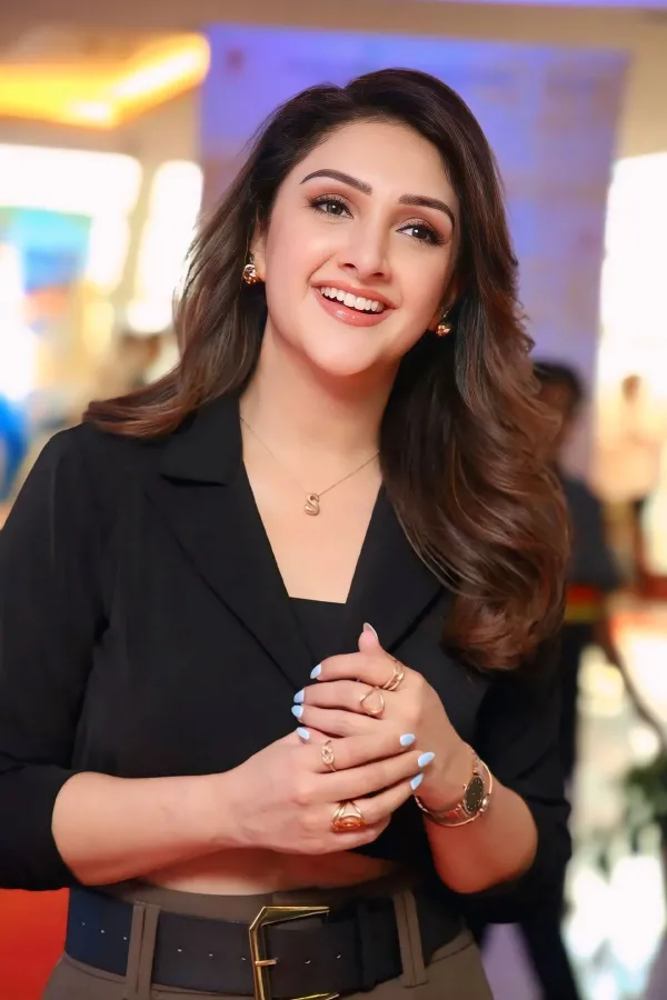 Red Carpet Stills: Sridevi Vijayakumar at Bad Boy Karthik Event